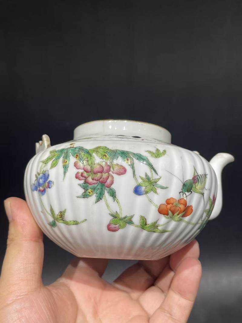 清粉彩花鸟瓜楞壶 - 图5