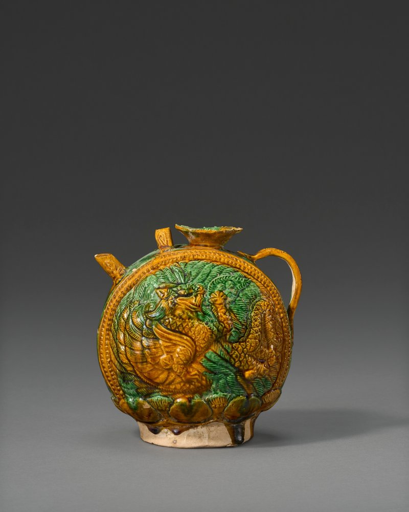 遼 三彩龍紋執壺  LIAO DYNASTY (AD 907-1125)