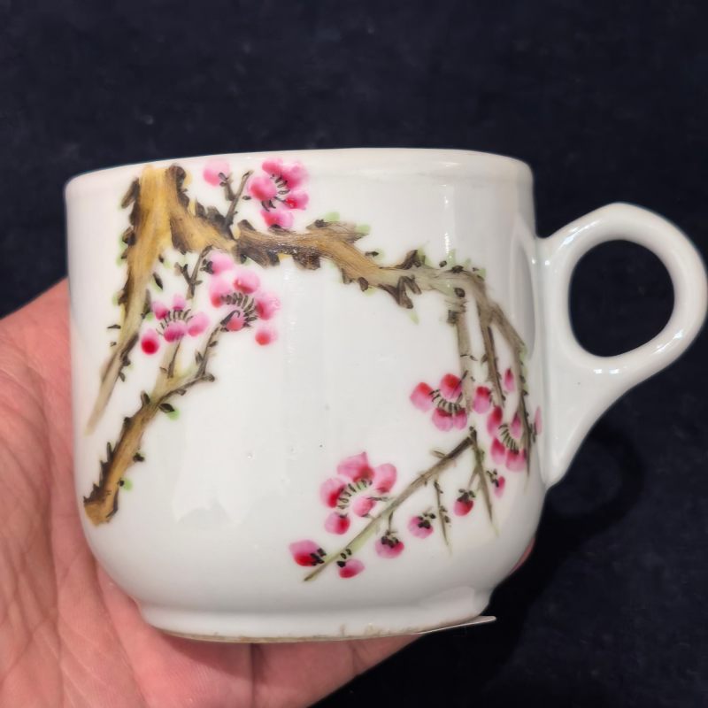 民国 粉彩梅花纹把杯 - 图14