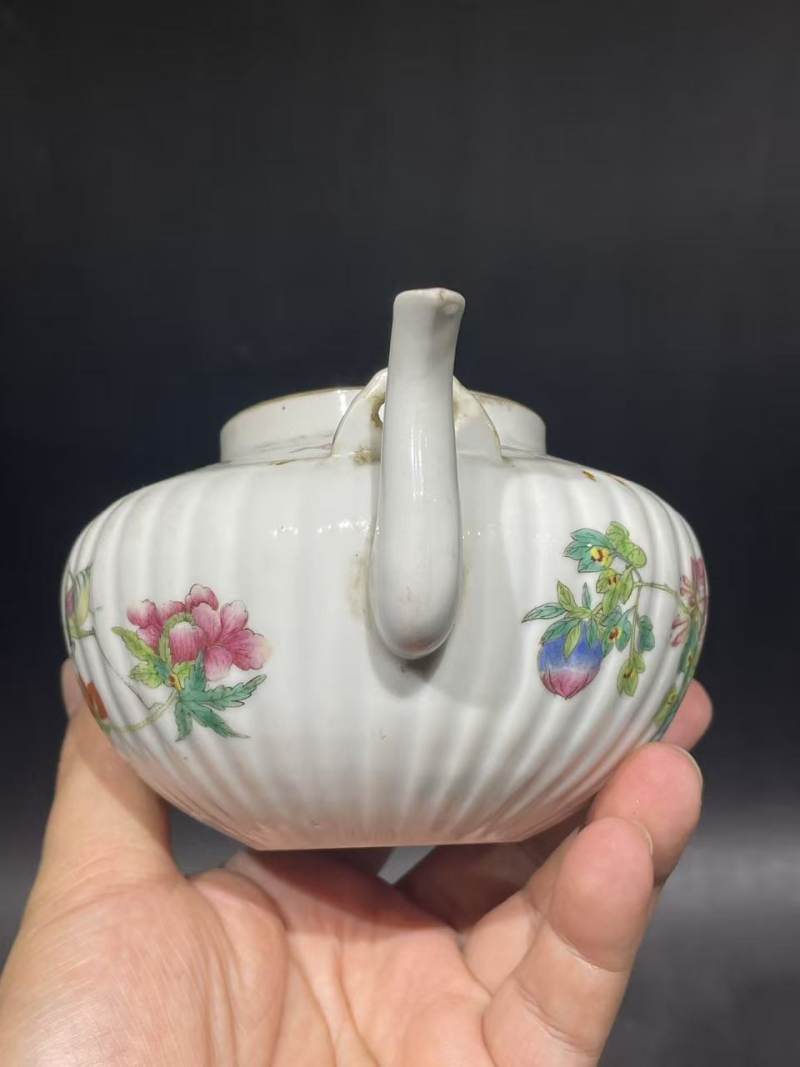 清粉彩花鸟瓜楞壶 - 图6