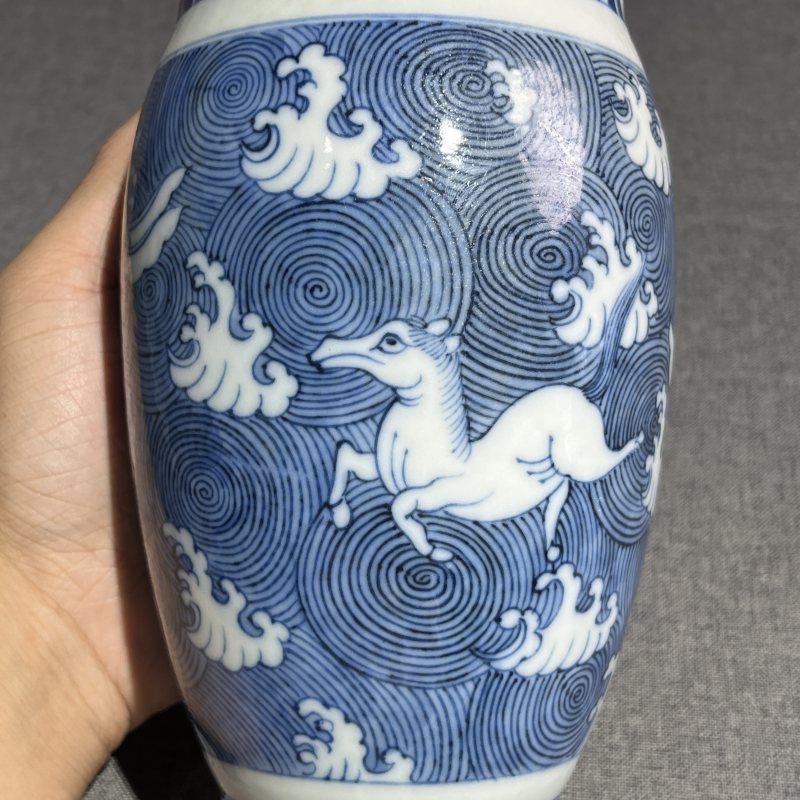 明晚期青花瑞兽筒式炉 - 图11