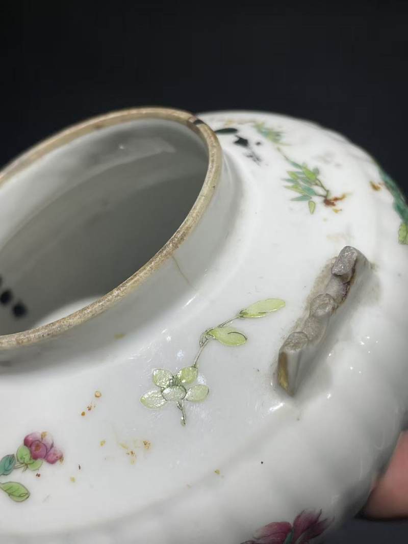 清粉彩花鸟瓜楞壶 - 图9