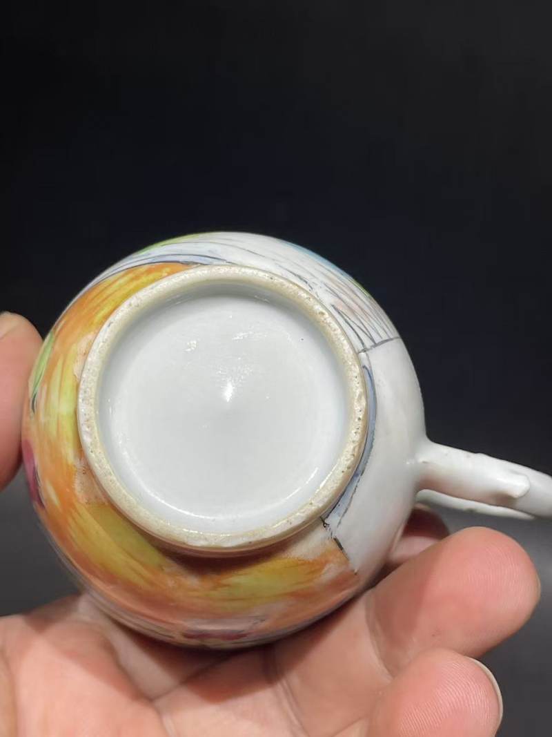清广彩人物纹把杯 - 图8