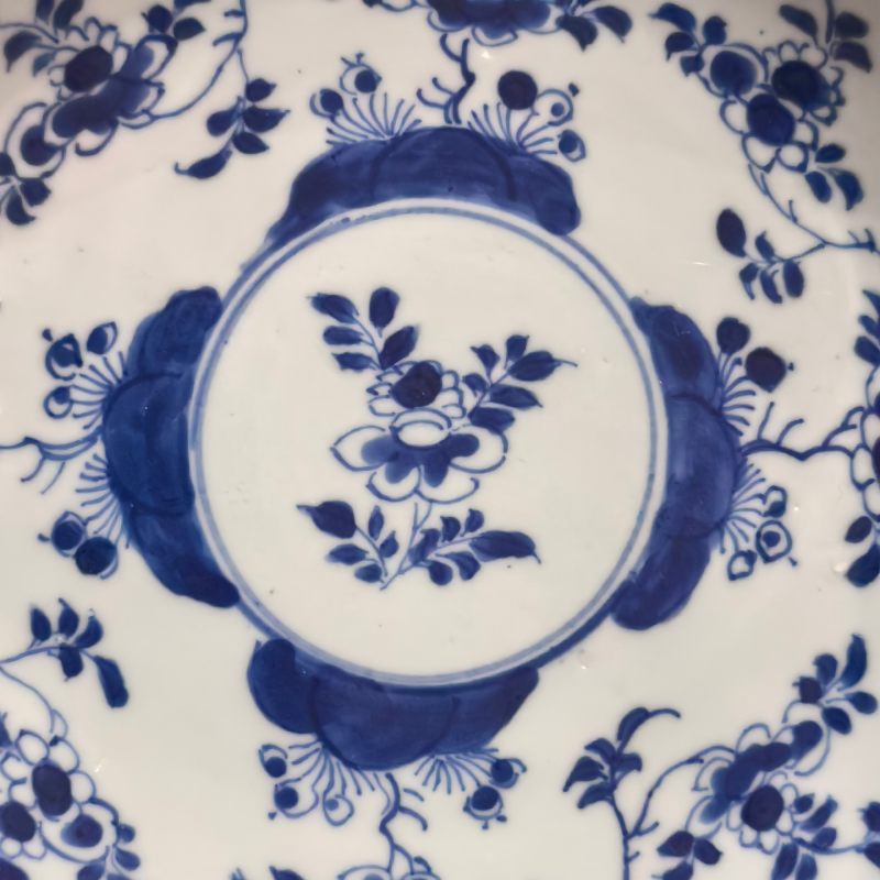 清康熙 青花花卉纹盘 - 图4