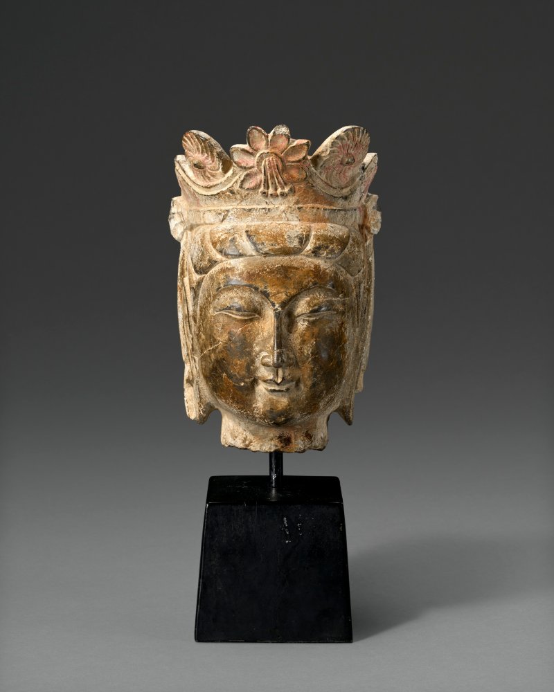 北齊 石刻菩薩頭像  NORTHERN QI DYNASTY (AD 550-577)