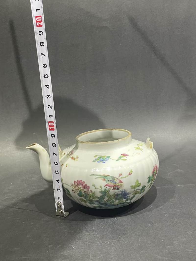清粉彩花鸟瓜楞壶 - 图11