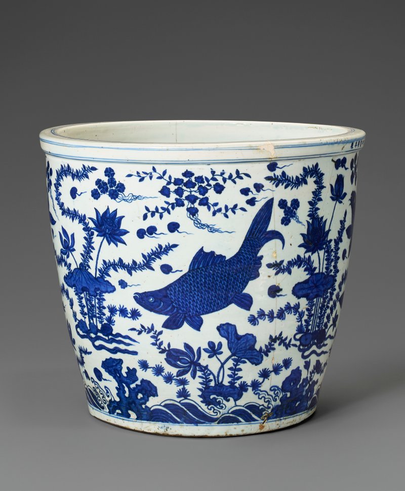 明萬曆 青花魚藻紋大缸 單行六字款  WANLI SIX-CHARACTER MARK IN UNDERGLAZE BLUE IN A LINE AND OF THE PERIOD (1573-1619) - 图2