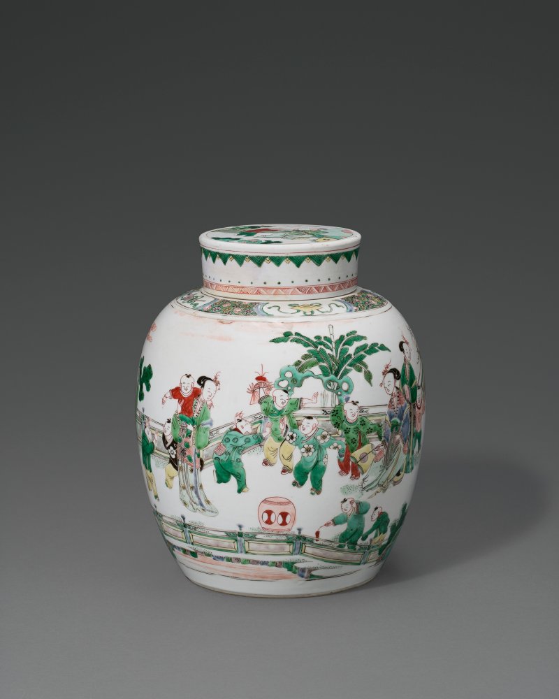 清康熙 五彩仕女嬰戲圖蓋罐  KANGXI PERIOD (1662-1722) - 图2