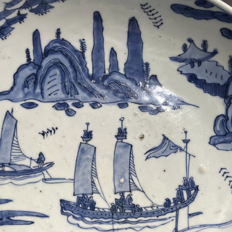 明晚期青花山水人物大盘 - 图8