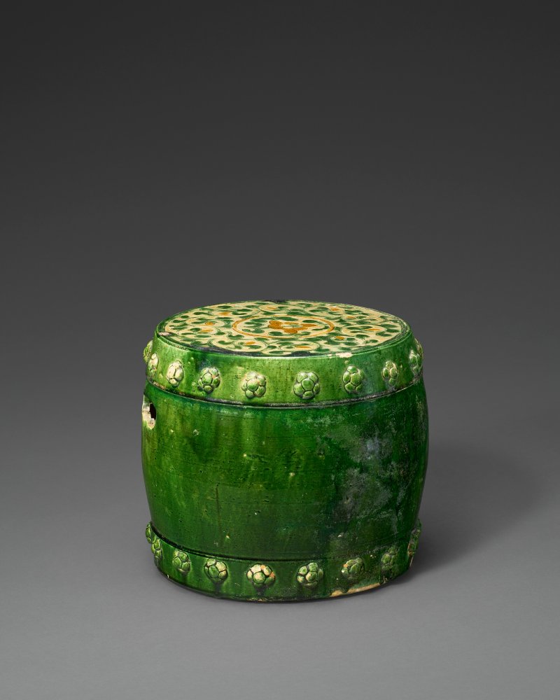 遼/宋 三彩纏枝花卉紋鼓墩  LIAO-SONG DYNASTY (AD 907-1279)