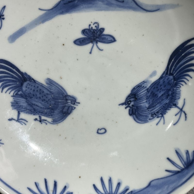明天启青花斗鸡图盘 - 图6