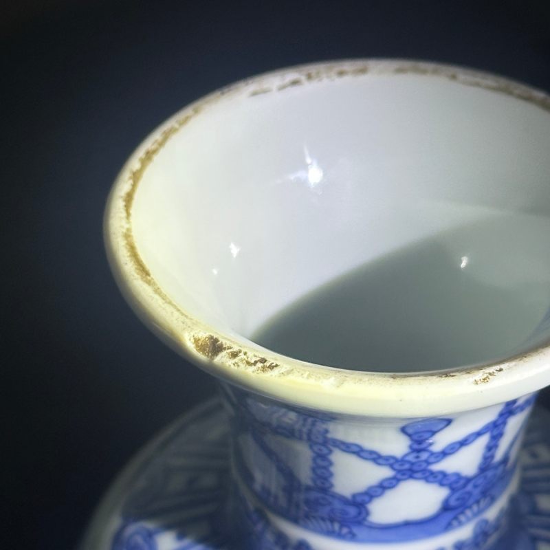 清乾隆 青花缠枝莲托梵文酥油灯 - 图16