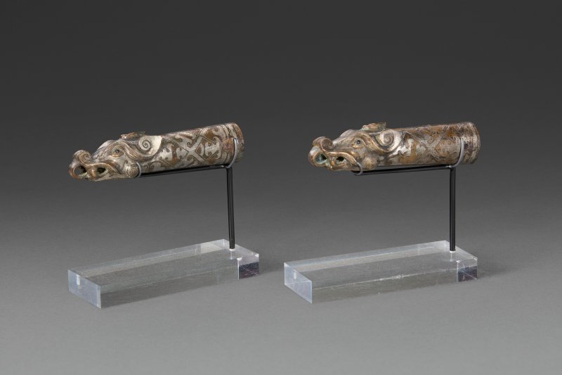 戰國 公元前四世紀 銅錯金銀獸首飾兩件  WARRING STATES PERIOD, 4TH CENTURY BC - 图2