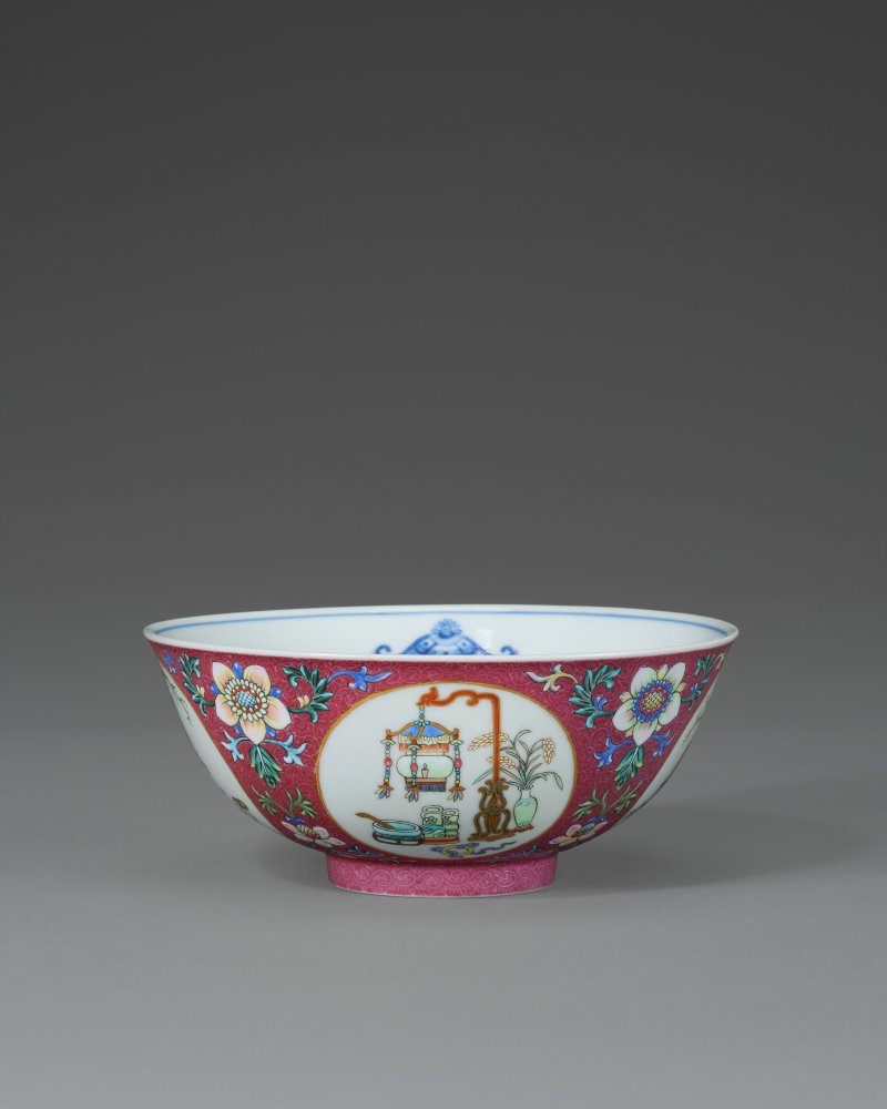 清道光 胭脂紅地粉彩軋道開光五穀豐登盌 六字篆書款  DAOGUANG SEAL MARK IN UNDERGLAZE BLUE AND OF THE PERIOD (1821-1850) - 图4