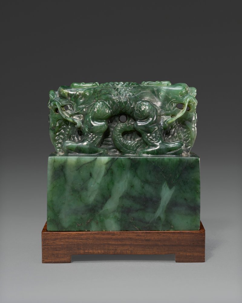 清十八/十九世紀 碧玉交龍紐方印  18TH-19TH CENTURY - 图3
