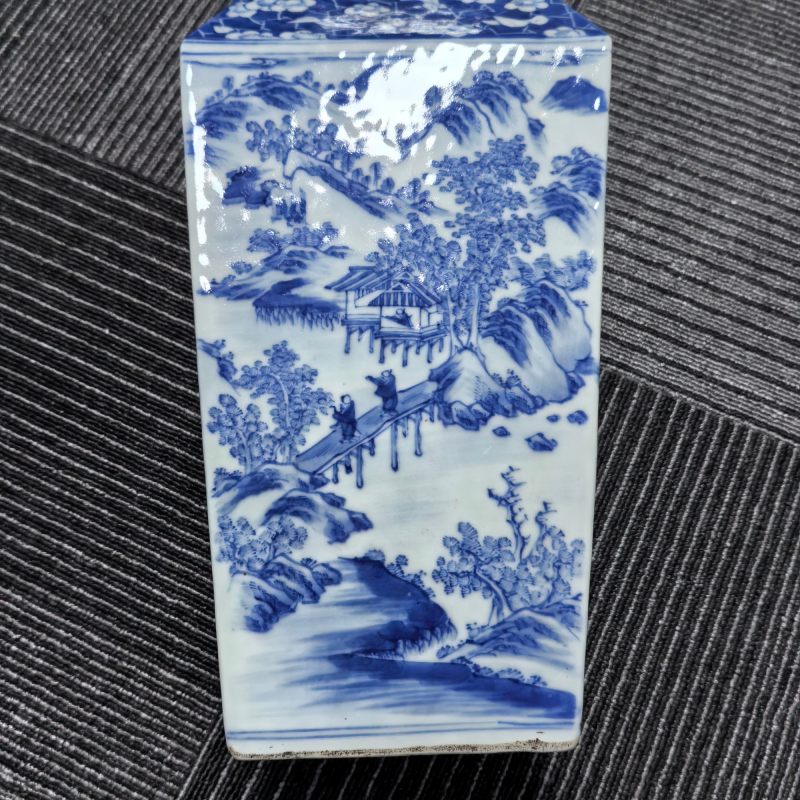 清中期 青花山水人物图四方瓶 - 图9