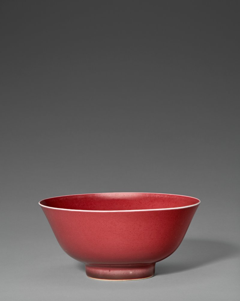 清雍正 紅釉盌 雙圈六字楷書款  YONGZHENG SIX-CHARACTER MARK IN UNDERGLAZE BLUE WITHIN A DOUBLE CIRCLE AND OF THE PERIOD (1723-1735)