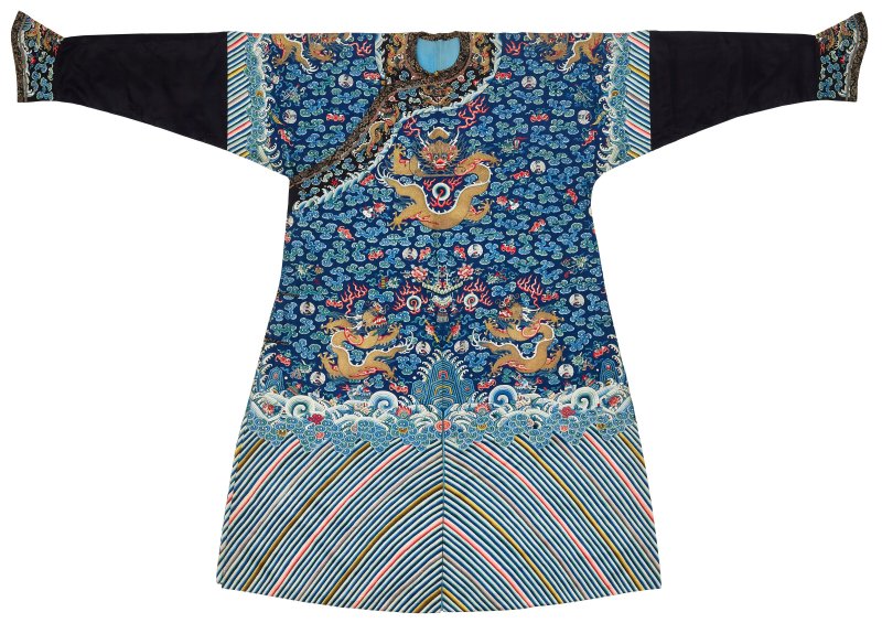 清光緒 藍地繡雲龍紋蟒袍  GUANGXU PERIOD (1875-1908) - 图1