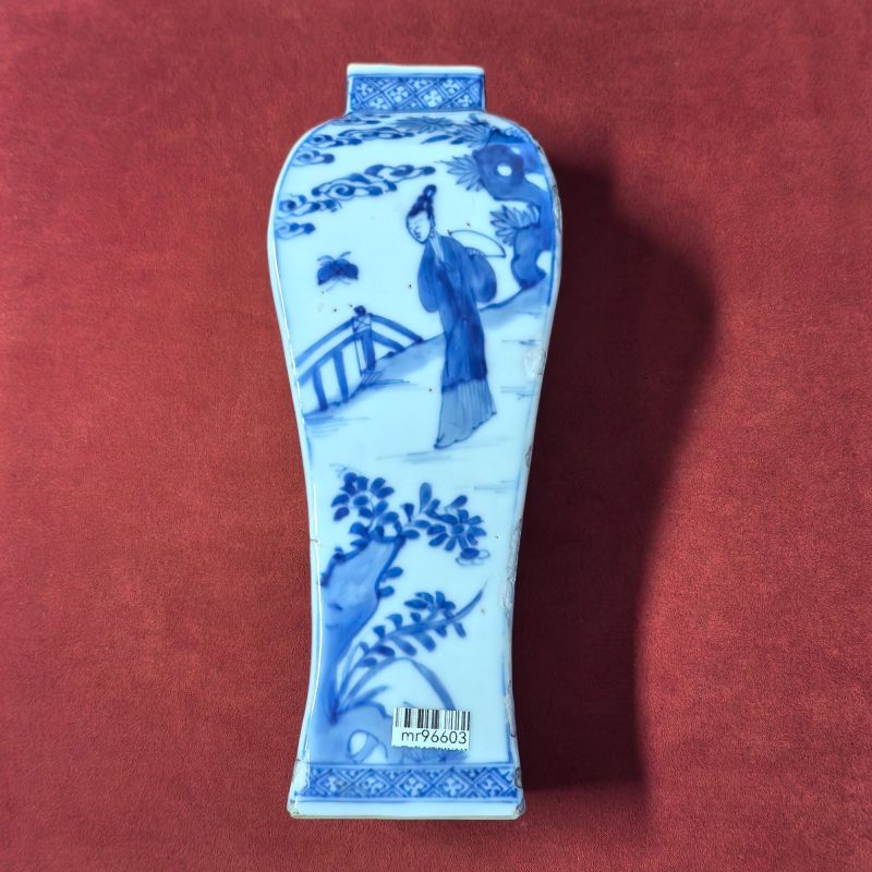 清康熙 青花仕女人物四方瓶 - 图7