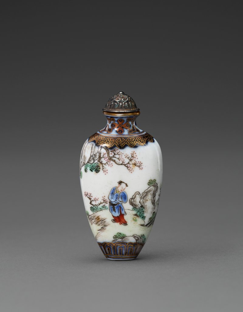 清嘉慶 御製粉彩踏雪尋梅鼻煙壺 四字篆書款  IMPERIAL, JINGDEZHEN KILNS, JIAQING FOUR-CHARACTER SEAL MARK AND OF THE PERIOD (1796-1820) - 图2
