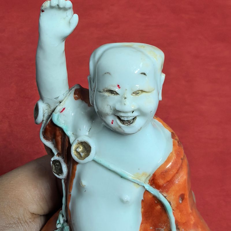 清晚期 粉彩刘海戏金蟾造像 - 图8