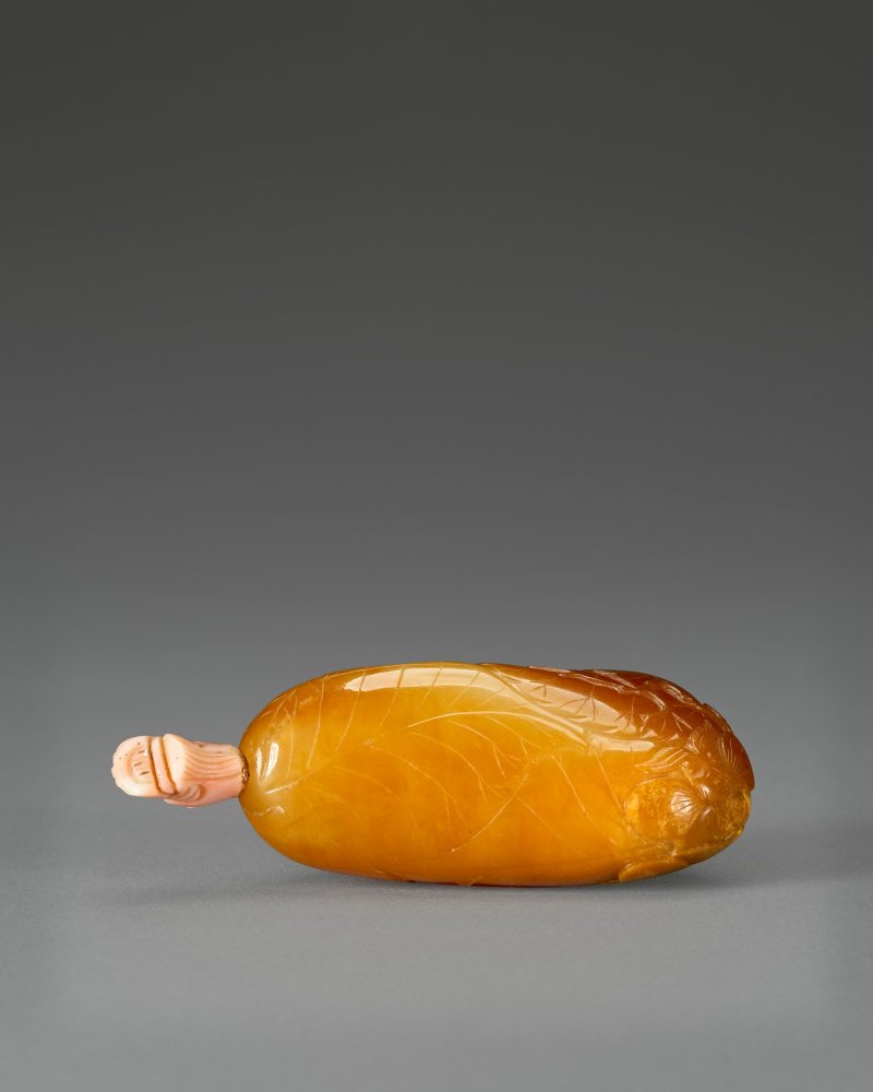 1740-1880年 褐白玉雕鼻煙壺  1740-1880 - 图3