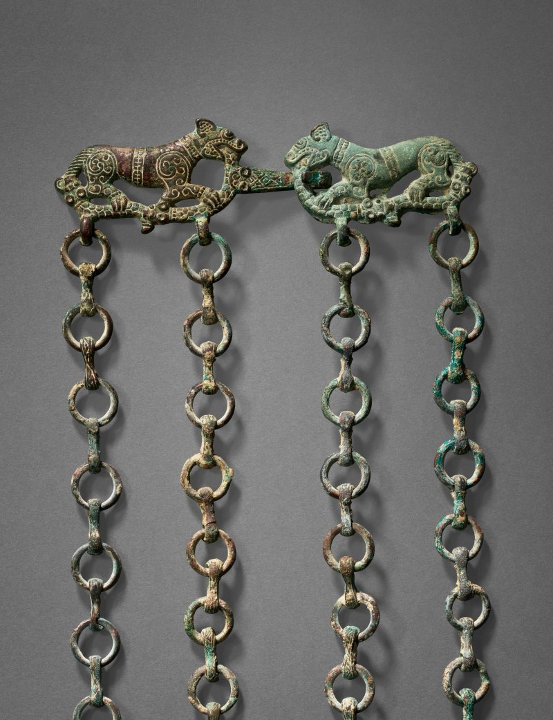 公元前六至五世紀 銅虎形環鏈帶鈎一組  6TH-5TH CENTURY BC - 图2