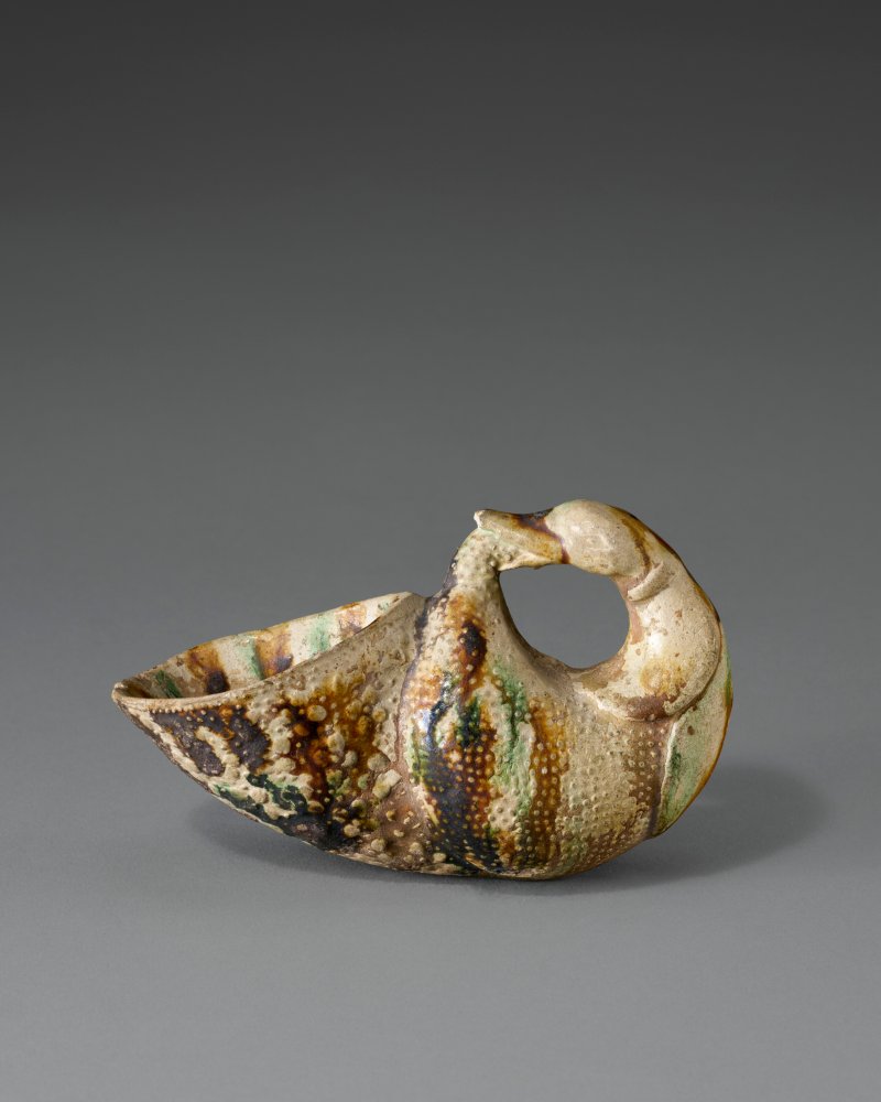 唐 三彩鵝式角形盃  TANG DYNASTY (AD 618-907)