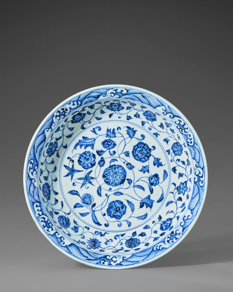 明永樂 青花纏枝花卉紋大盤  YONGLE PERIOD (1403-1424) - 图1