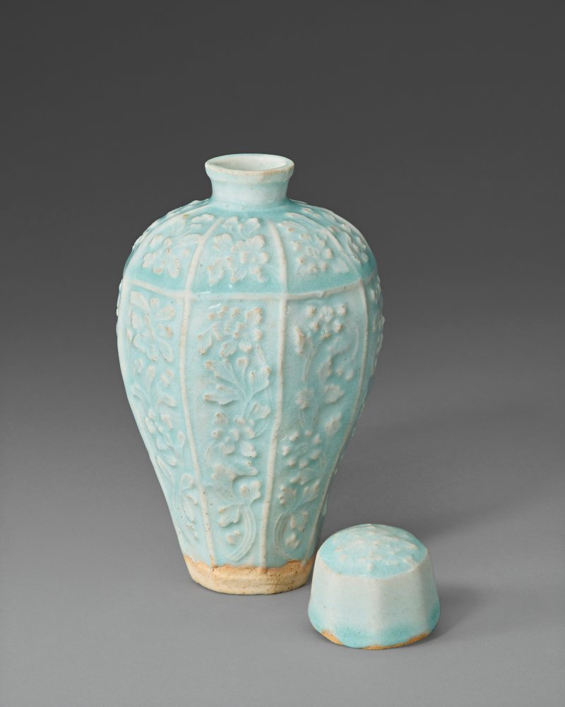 南宋 青白釉模印花卉紋帶蓋梅瓶  SOUTHERN SONG DYNASTY (1127-1279) - 图1