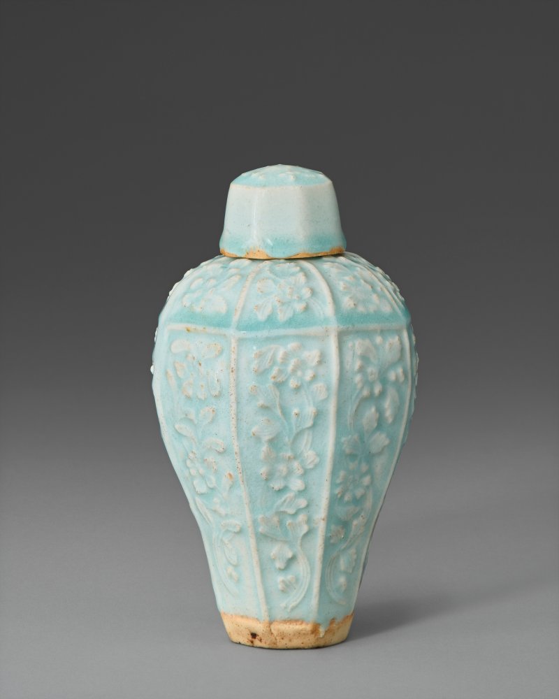 南宋 青白釉模印花卉紋帶蓋梅瓶  SOUTHERN SONG DYNASTY (1127-1279) - 图2