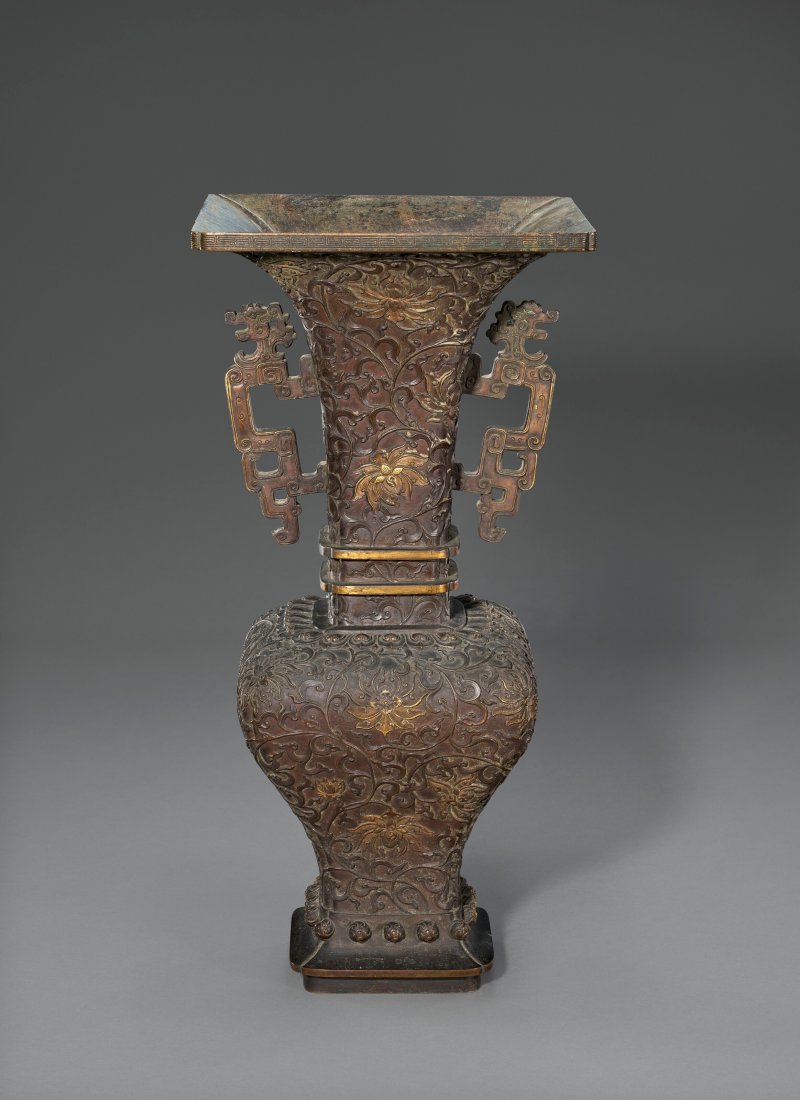 十七/十八世紀 局部鎏金銅卷蓮紋大瓶  17TH-18TH CENTURY - 图3
