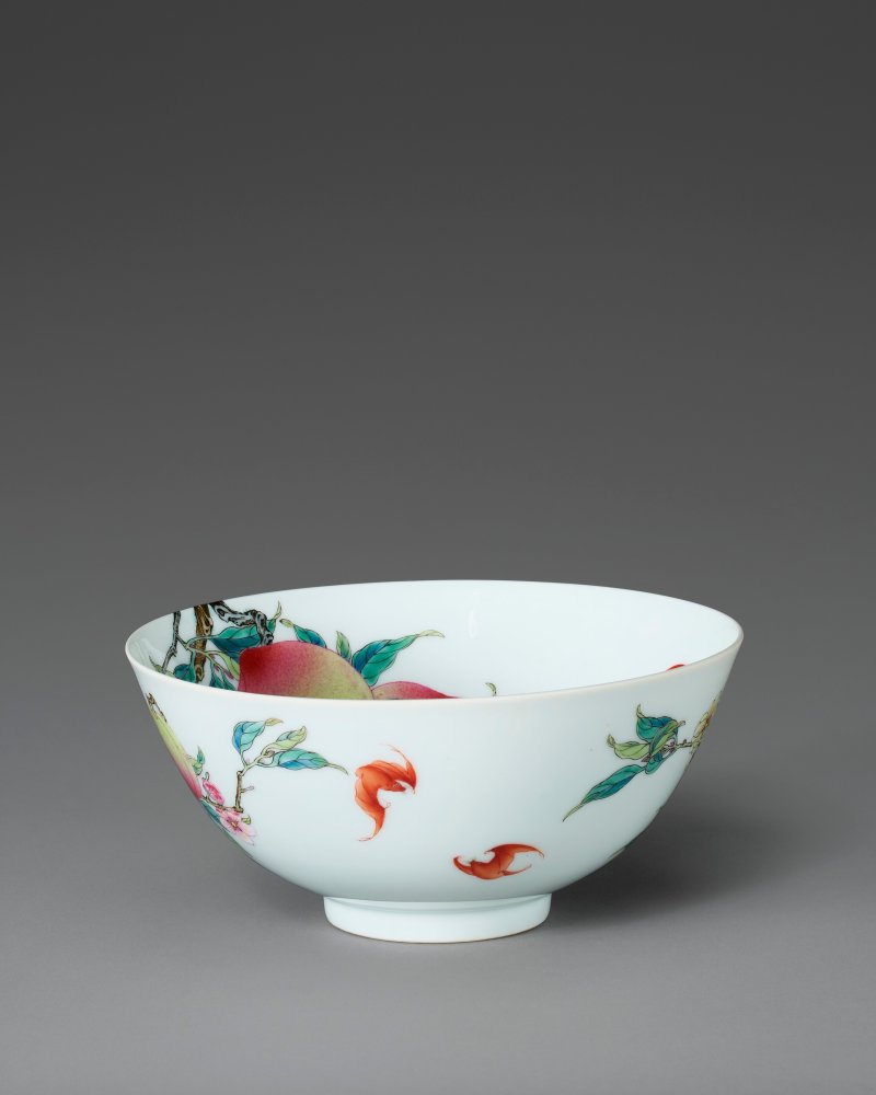 清雍正 粉彩過枝福壽雙全盌 雙圈六字楷書款  YONGZHENG SIX-CHARACTER MARK IN UNDERGLAZE BLUE WITHIN A DOUBLE CIRCLE AND OF THE PERIOD (1723-1735) - 图3