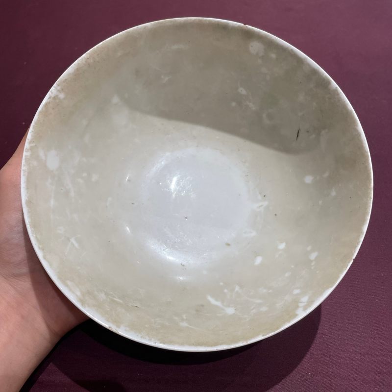 清光绪 墨地粉彩花卉纹碗 - 图9