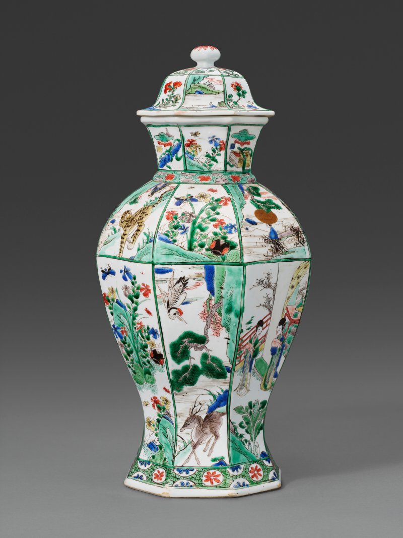 清康熙 五彩花草瑞獸紋八方蓋瓶  KANGXI PERIOD (1662-1722) - 图3