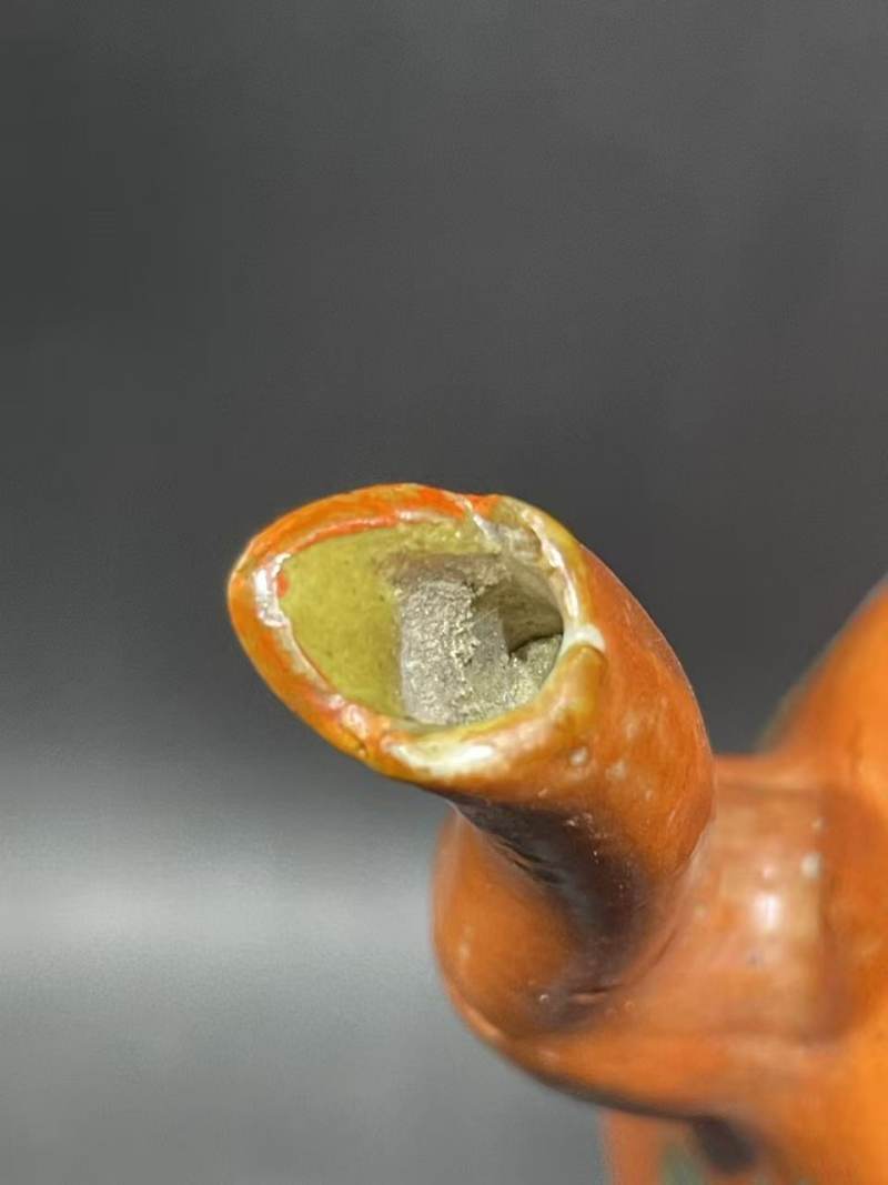 清珊瑚红釉粉彩花卉纹壶 - 图8