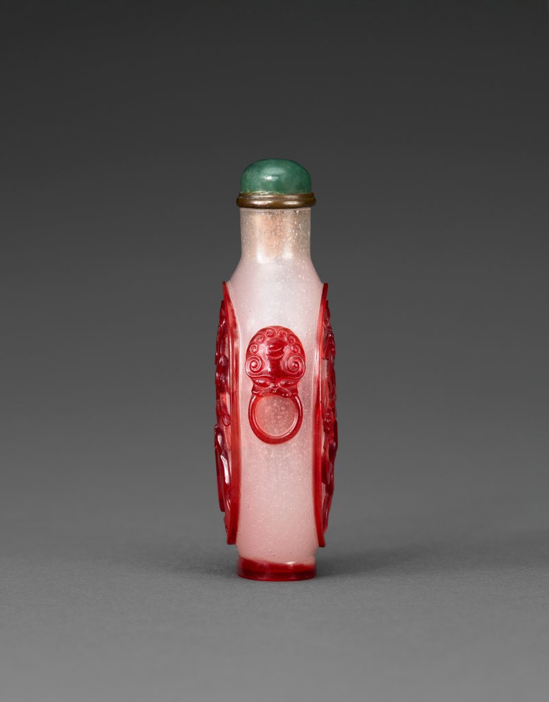 1730-1780年 雪霏地套紅料梅花紋鼻煙壺  1730-1780 - 图3