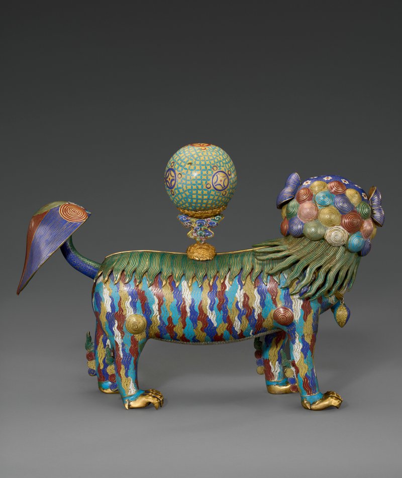 十七/十八世紀 掐絲及鏨胎琺瑯瑞獅一對  17TH-18TH CENTURY - 图5