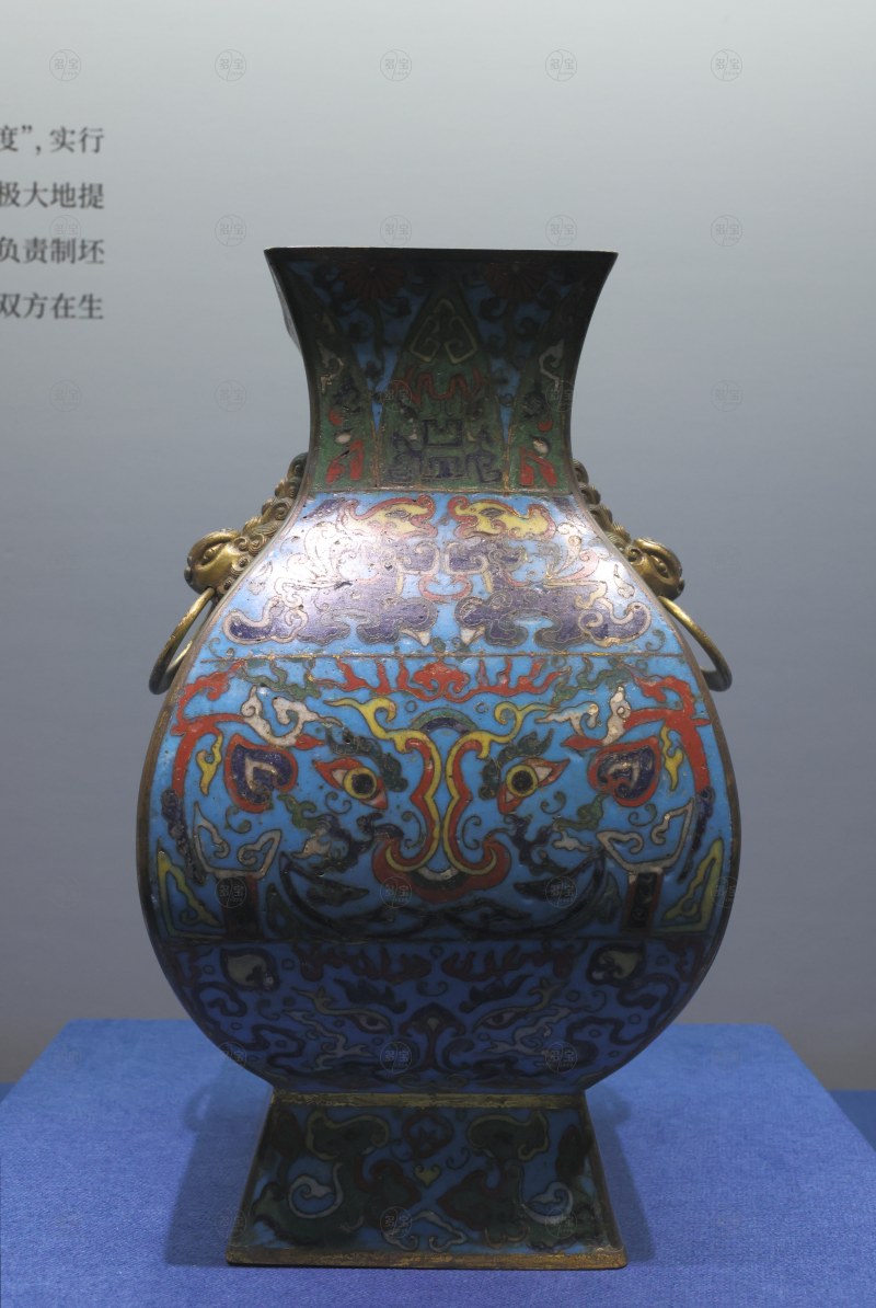 清康熙 铜鎏金掐丝琅天鸡耳方尊 - 图1