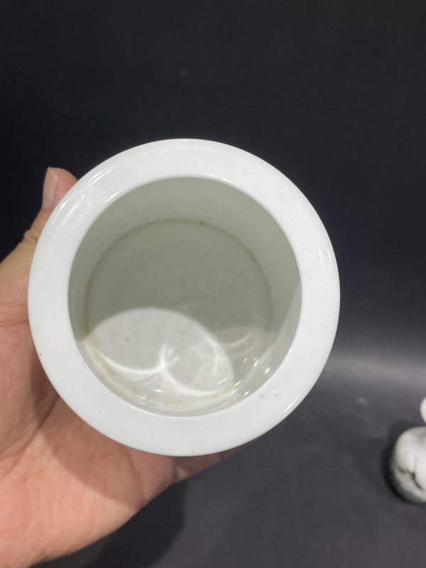解放后 粉彩笔筒 赏瓶两件一组 - 图5
