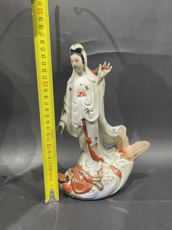 解放后 粉彩观音立像两件一组 - 图14