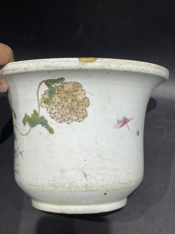 清 粉彩花卉纹花盆 - 图3