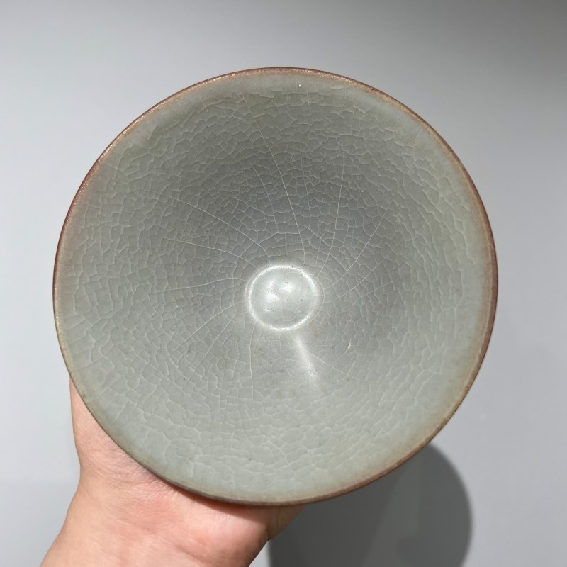 明代 龙泉窑粉青釉斗笠盏一对 - 图7