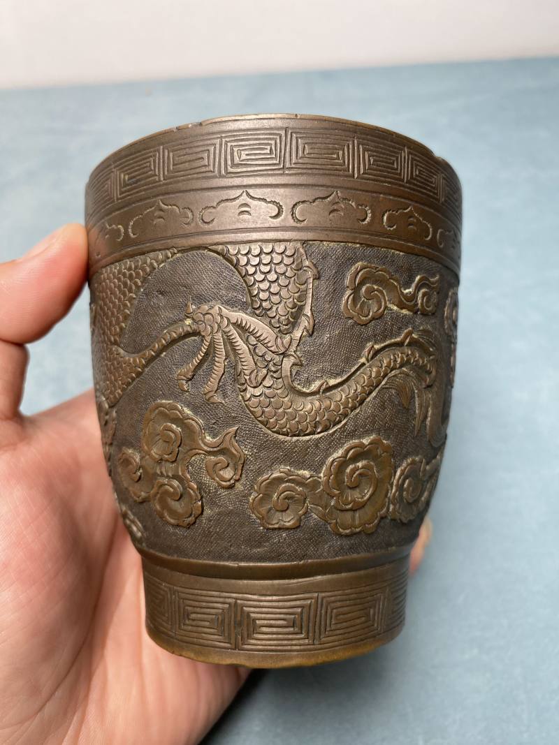 清 “宣德”款铜龙戏珠纹杯式炉 - 图12