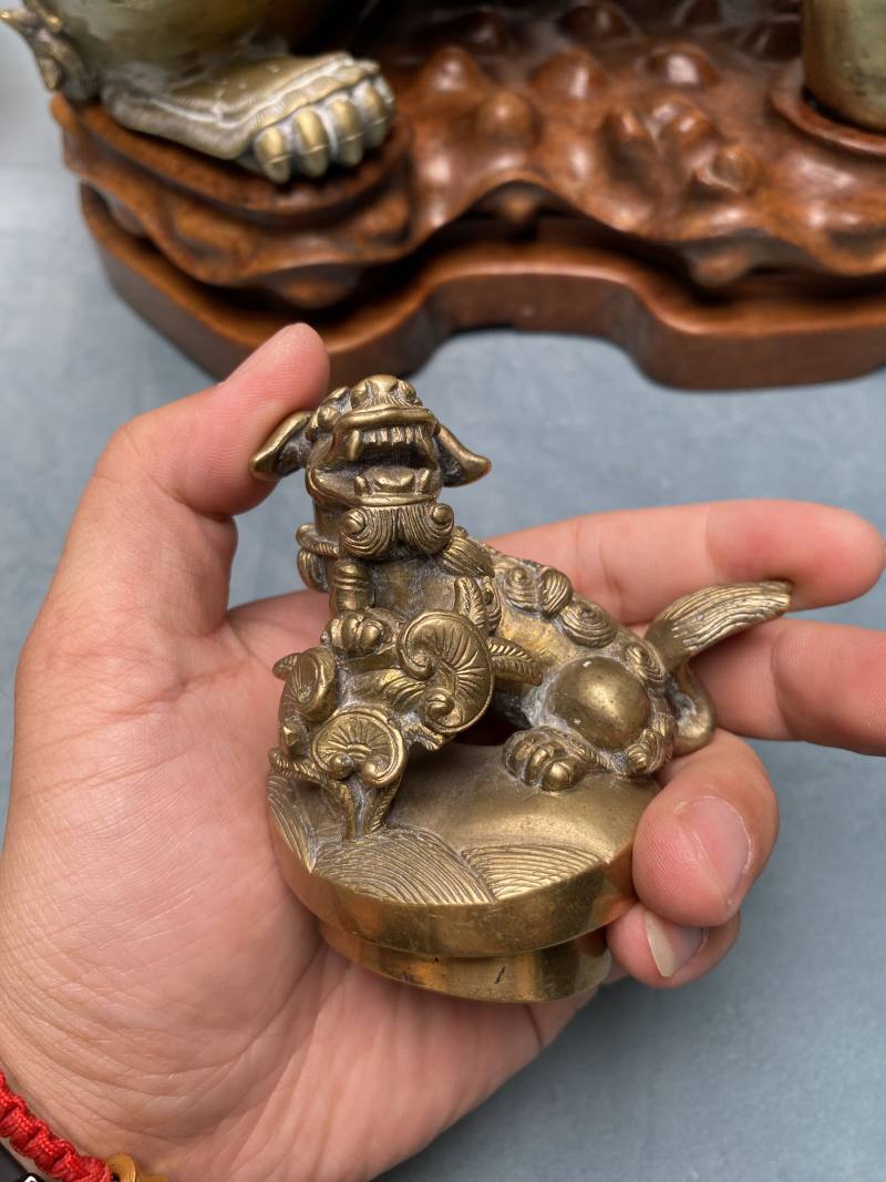 清 铜狮子戏球香薰 - 图15