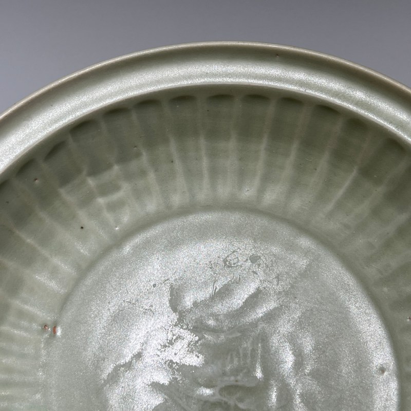 明代 龙泉窑青釉菊瓣纹盘 - 图7