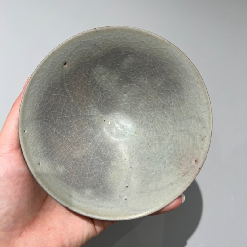 明代 龙泉窑粉青釉斗笠盏一对 - 图11