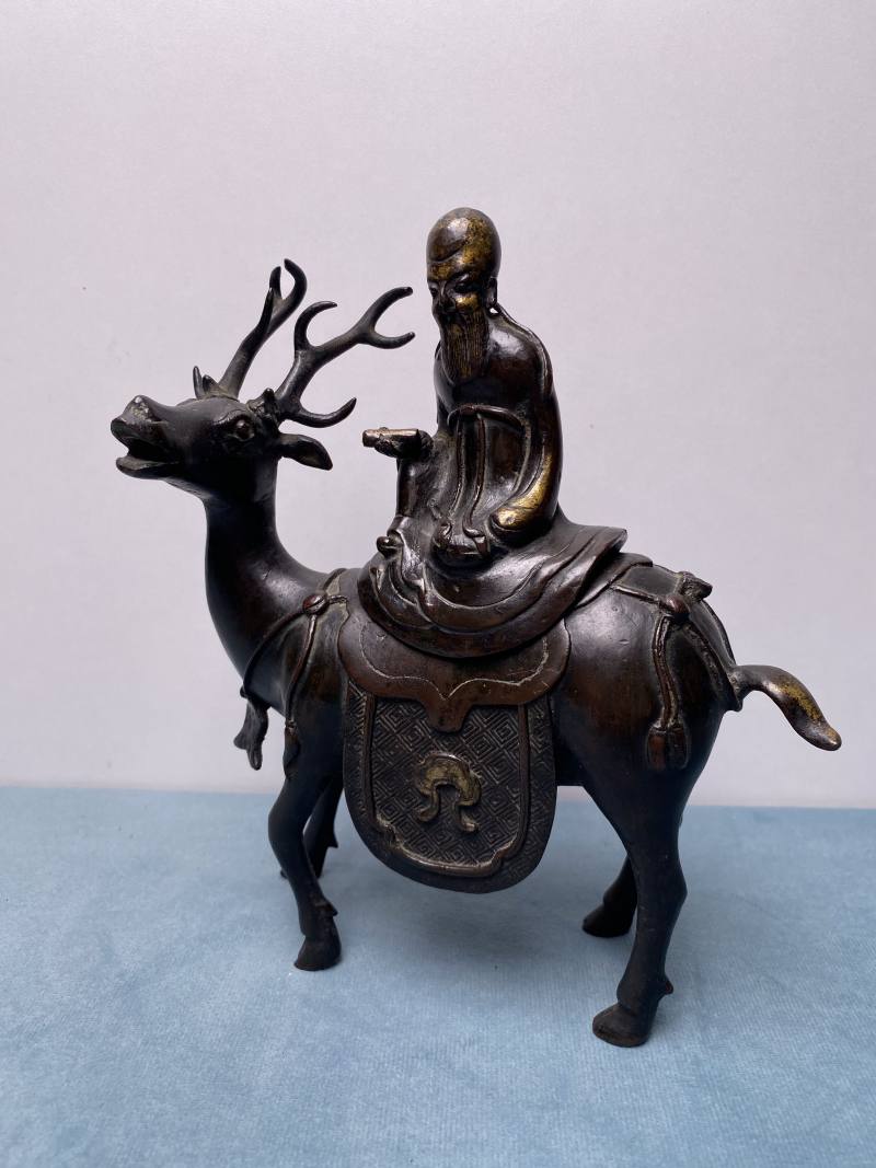 明 铜局部鎏金寿星骑鹿香薰 - 图7
