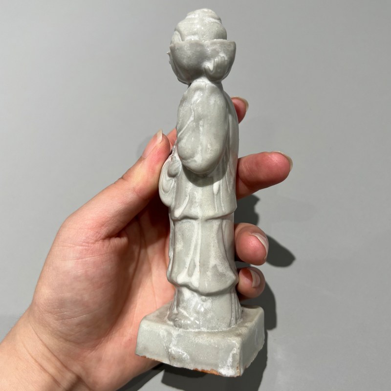 明代 青白釉仕女塑像一对 - 图18