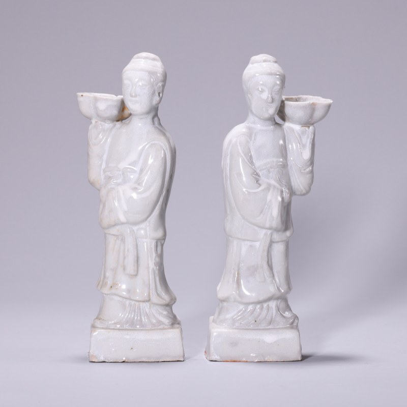 明代 青白釉仕女塑像一对 - 图1